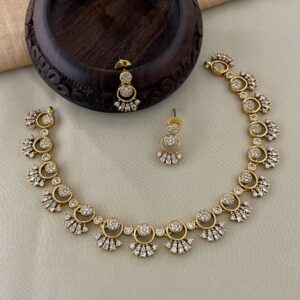 Diamond cut neckset