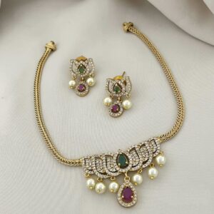 Elegant simple Lotus stone with pearl neckset