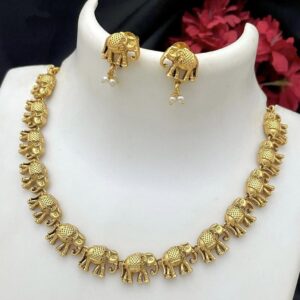 Matte gold finishing elephant neckset