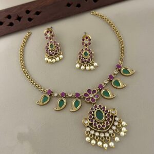 Palakad neckset