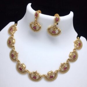 Matte gold finish neckset