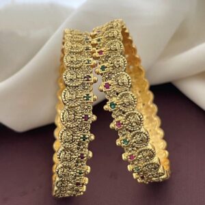 Antique gold finishing bangles