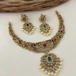 Premium quality traditional neckset